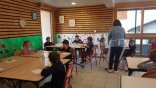 Élèves de primaire durant le déjeuner - 1er service - Photo de Marie-Anais Lien
